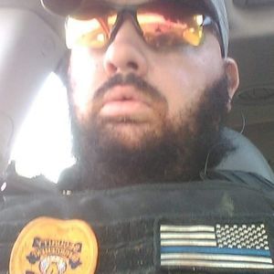 Meet your Posher, Dustin